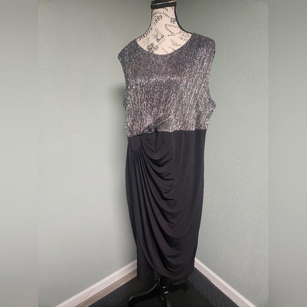 Enfocus Women Black and Silver Sleeveless Dress